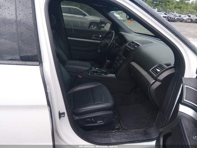 2017 FORD EXPLORER XLT 5