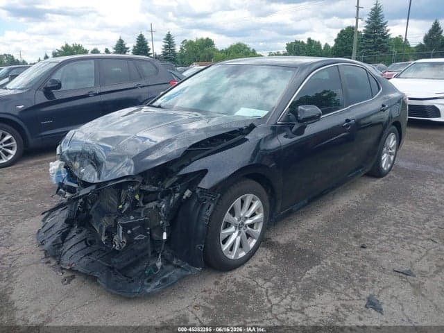 2020 TOYOTA CAMRY LE 2