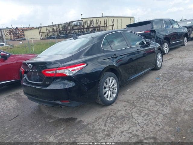 2020 TOYOTA CAMRY LE 4