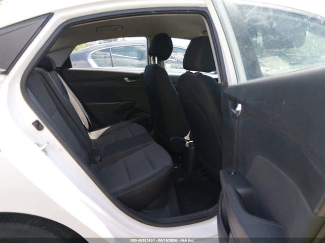 2021 HYUNDAI ACCENT SE 8