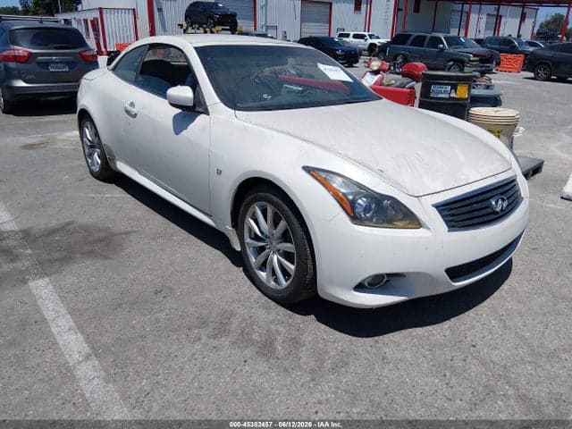 2015 INFINITI Q60