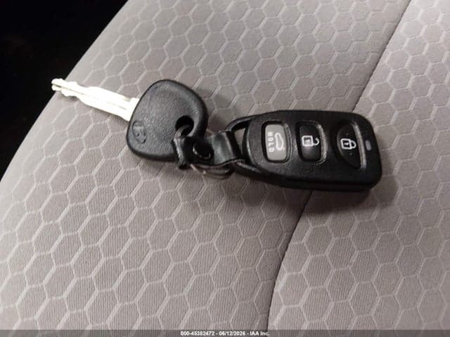 2020 HYUNDAI ELANTRA SE 11