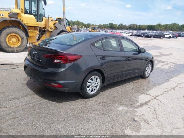 2020 HYUNDAI ELANTRA SE 4