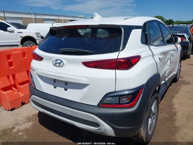 2022 HYUNDAI KONA SE 4