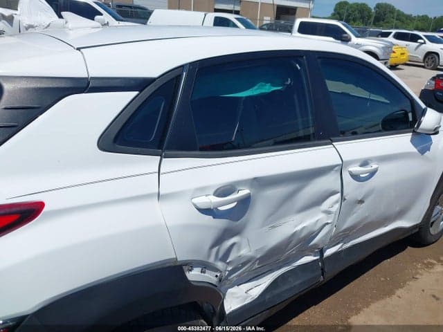 2022 HYUNDAI KONA SE 6