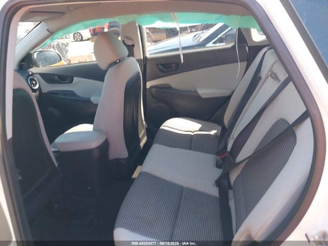 2022 HYUNDAI KONA SE 8