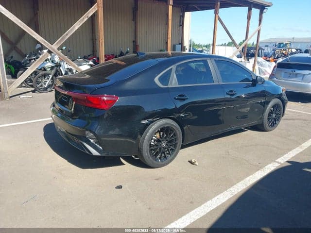 2023 KIA FORTE LXS 4