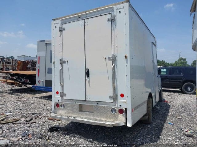 2022 FORD E-350 CUTAWAY 4