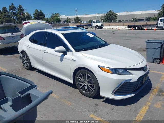 2021 TOYOTA CAMRY XLE HYBRID