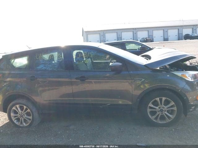 2017 FORD ESCAPE S 12