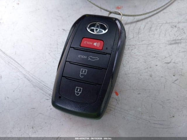 2025 TOYOTA CAMRY SE 11