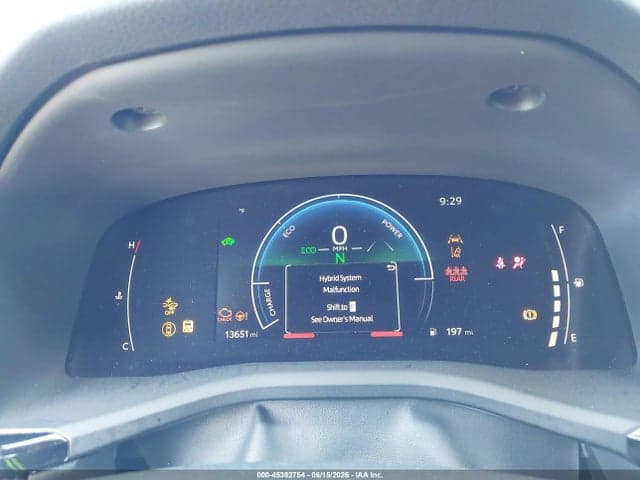 2025 TOYOTA CAMRY SE 7