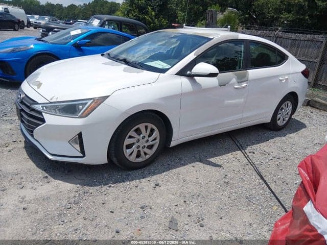2019 HYUNDAI ELANTRA SE 2