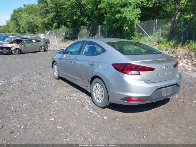 2020 HYUNDAI ELANTRA SE 3