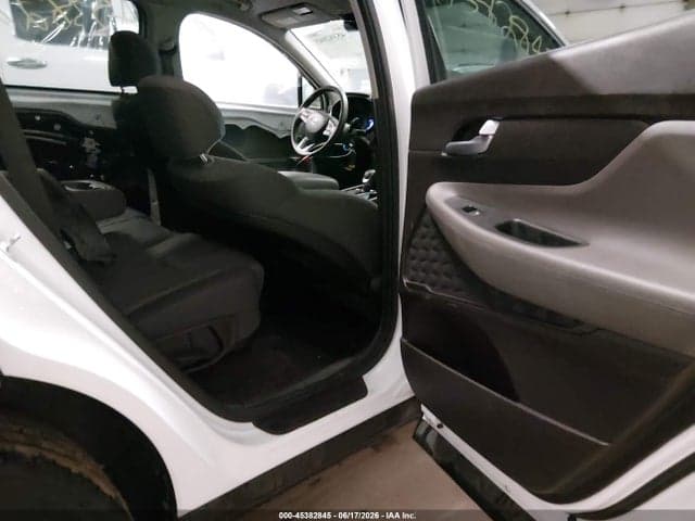2019 HYUNDAI SANTA FE SE 8