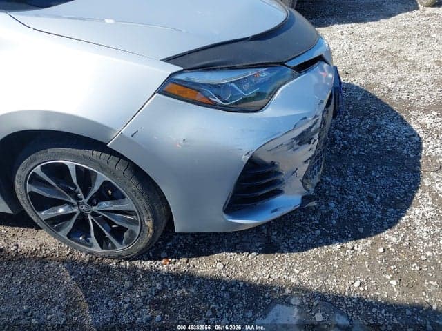 2017 TOYOTA COROLLA SE 18