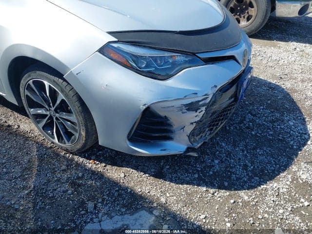 2017 TOYOTA COROLLA SE 19