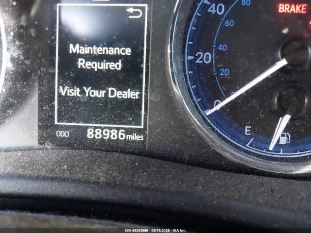 2017 TOYOTA COROLLA SE 7