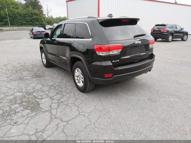 2019 JEEP GRAND CHEROKEE LAREDO E 4X4 3