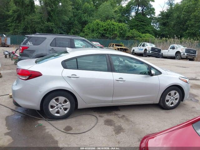 2017 KIA FORTE LX 12