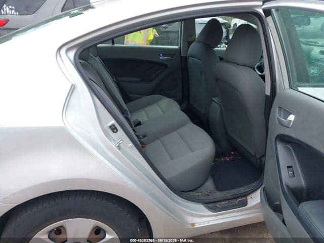2017 KIA FORTE LX 8