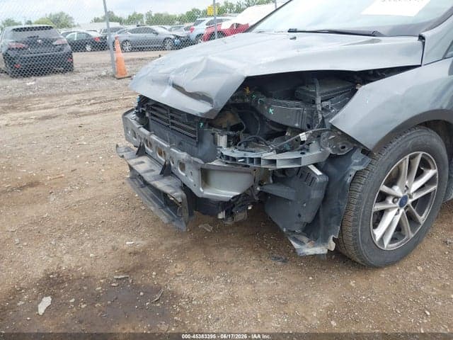 2017 FORD FOCUS SE 13