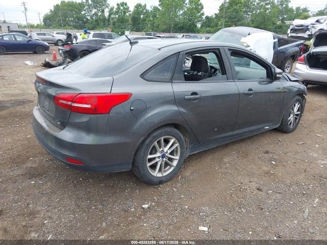 2017 FORD FOCUS SE 4