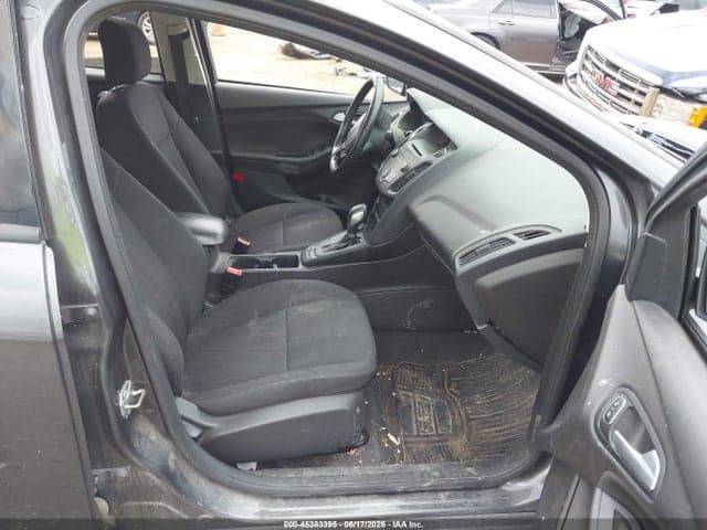 2017 FORD FOCUS SE 5