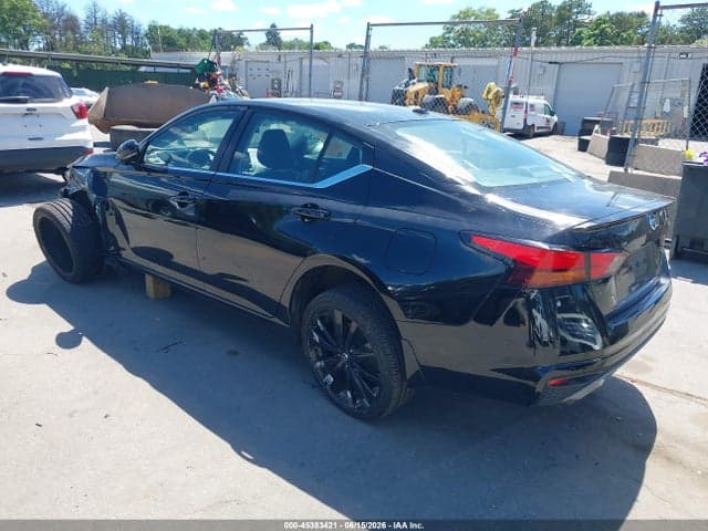 2022 NISSAN ALTIMA SR FWD 3