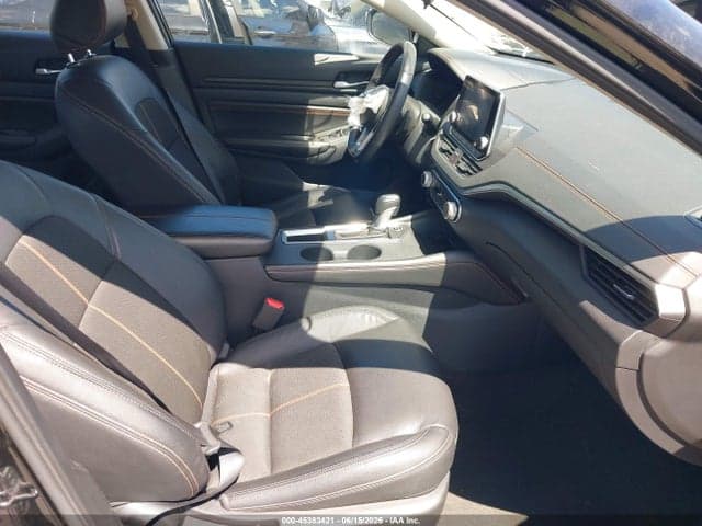 2022 NISSAN ALTIMA SR FWD 5