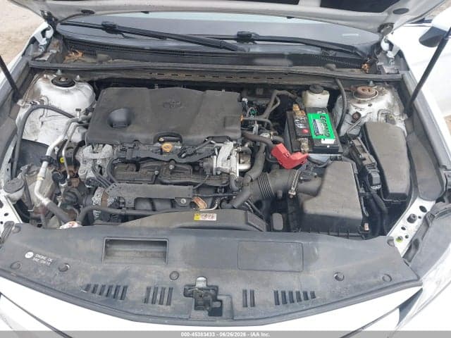 2020 TOYOTA CAMRY XLE 10
