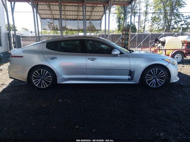 2018 KIA STINGER PREMIUM 13