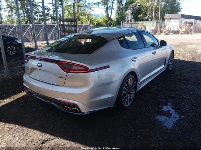 2018 KIA STINGER PREMIUM 4