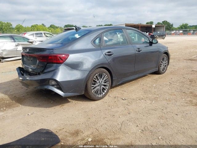 2023 KIA FORTE GT-LINE 4