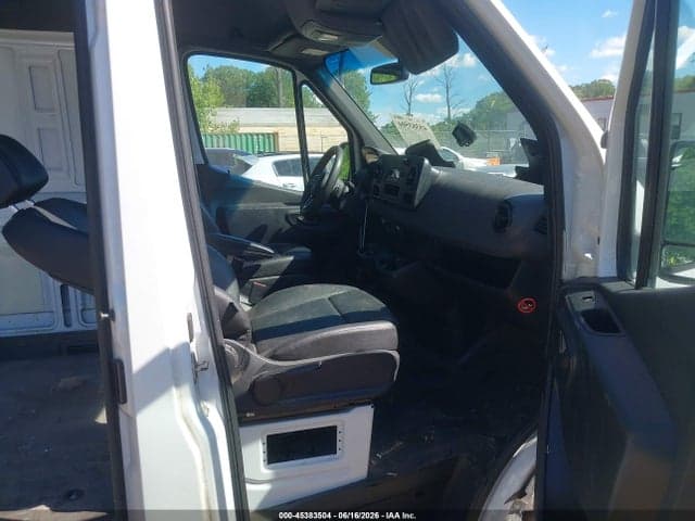 2023 MERCEDES-BENZ SPRINTER 1500 STANDARD ROOF 4-CYL GAS 5