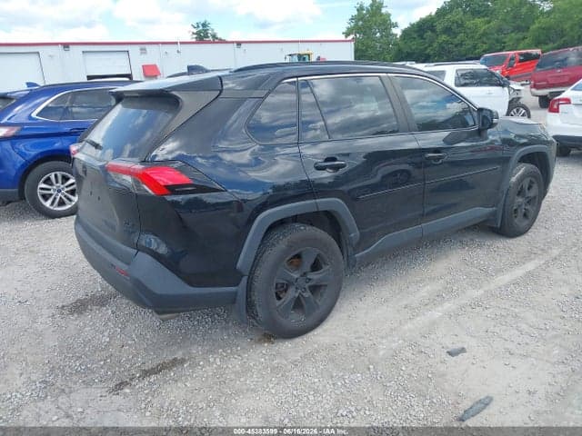 2021 TOYOTA RAV4 XLE 4