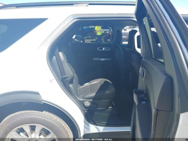 2024 FORD EXPLORER XLT 8