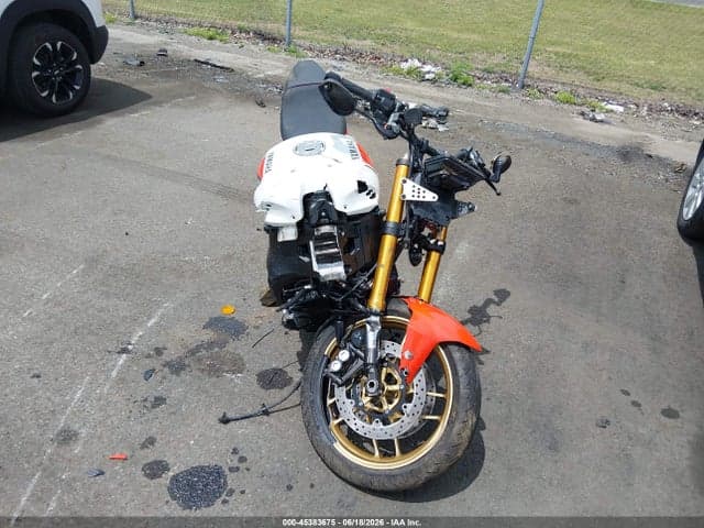 2025 YAMAHA XSR900 5