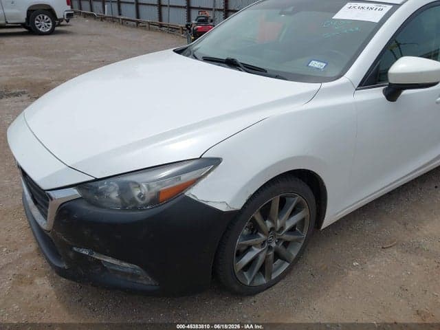 2018 MAZDA MAZDA3 TOURING 6