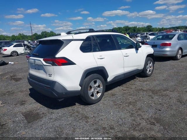 2019 TOYOTA RAV4 XLE 4