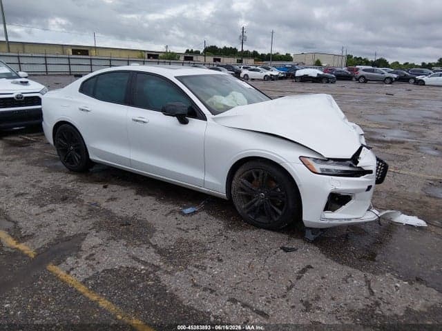 2024 VOLVO S60 B5 1