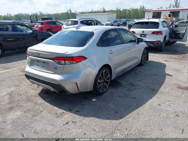 2020 TOYOTA COROLLA SE 4