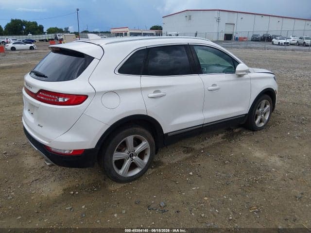 2017 LINCOLN MKC PREMIERE 4