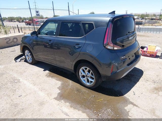 2023 KIA SOUL LX 4