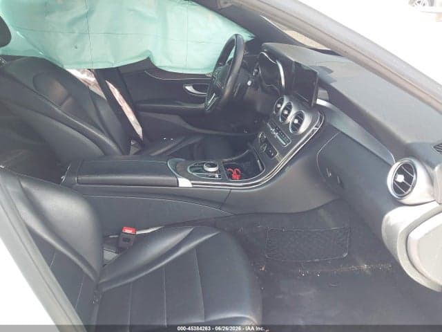 2019 MERCEDES-BENZ C 300 4MATIC 5