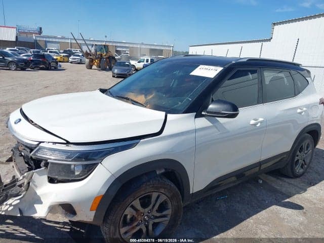 2021 KIA SELTOS S 14