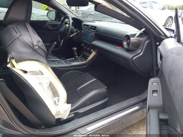 2025 TOYOTA GR86 PREMIUM 5