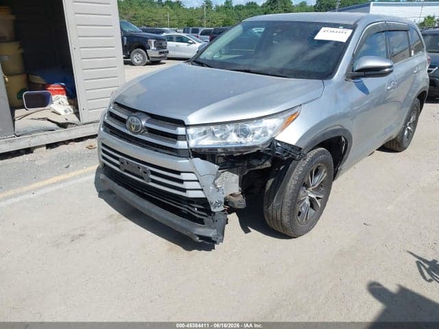 2017 TOYOTA HIGHLANDER LE 6