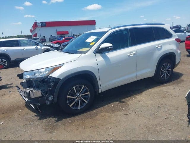 2018 TOYOTA HIGHLANDER XLE 2