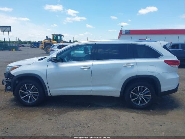 2018 TOYOTA HIGHLANDER XLE 15